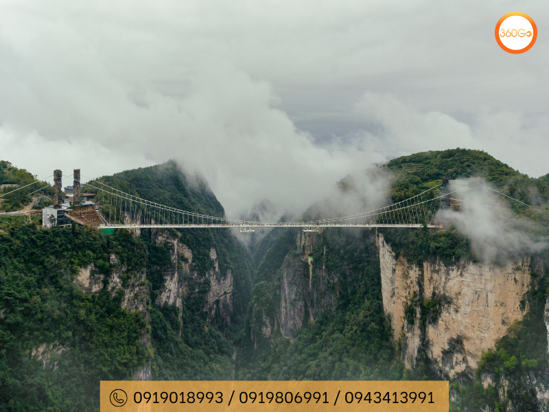Trương Gia Giới vẻ đẹp hùng vĩ của núi đá hoà quyện với sương mù huyền ảo - Du lịch 360Go